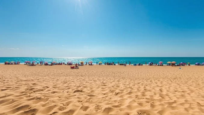 Couples Counseling Chicago office in Lakeview - LGBTQ+ friendly neighborhood